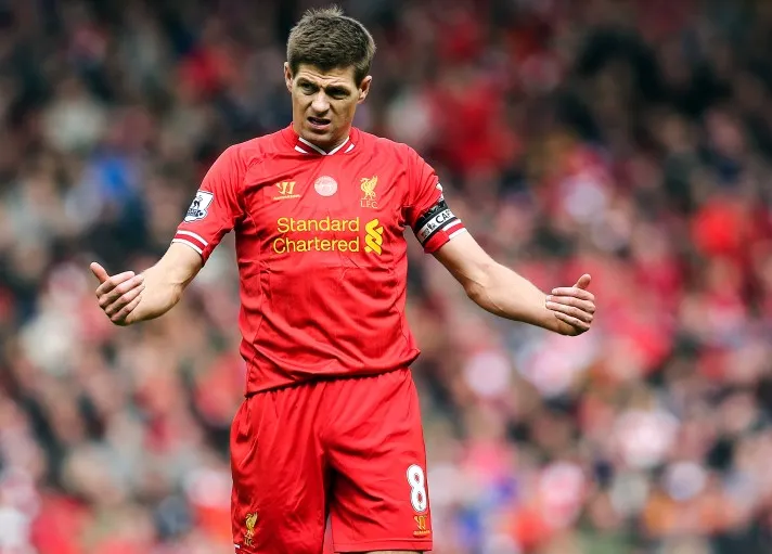 Et Steven Gerrard glissa