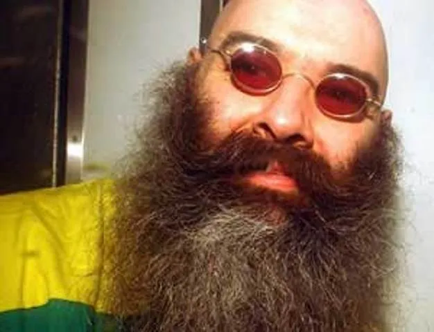 Charles Bronson pète un cable à cause d&rsquo;Arsenal