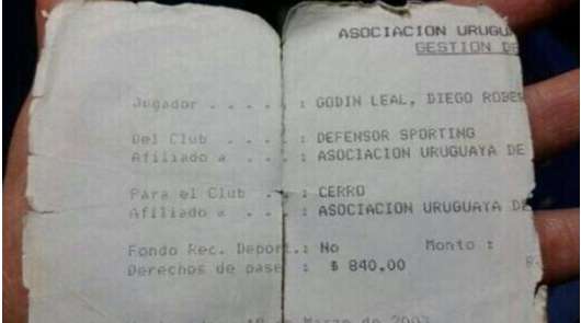 Photo : Godín coûtait 27 euros