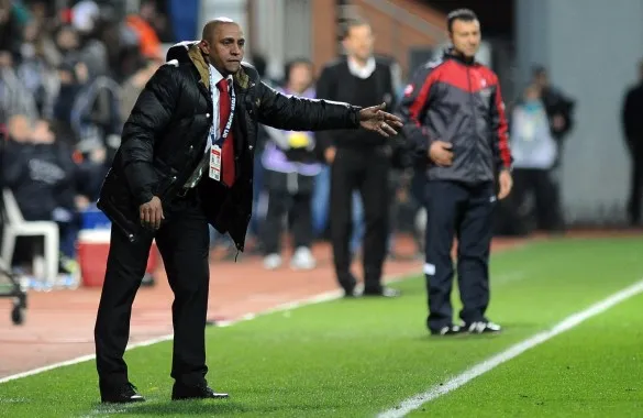 Roberto Carlos critique Scolari