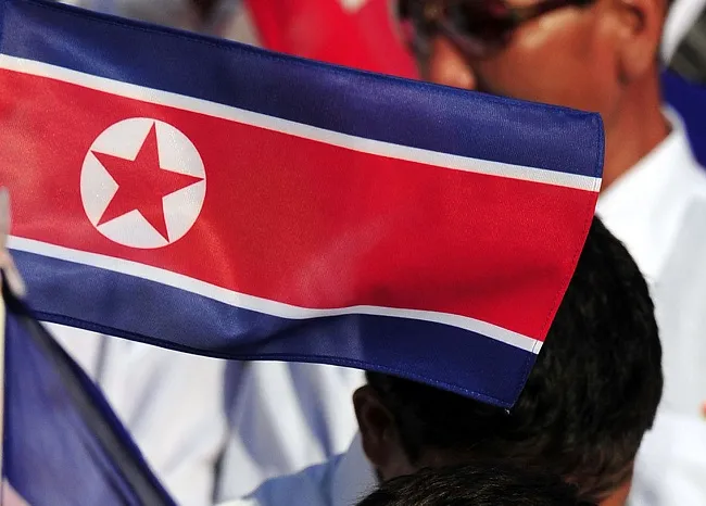 La Corée du Nord soutient la <i>Roja</i>