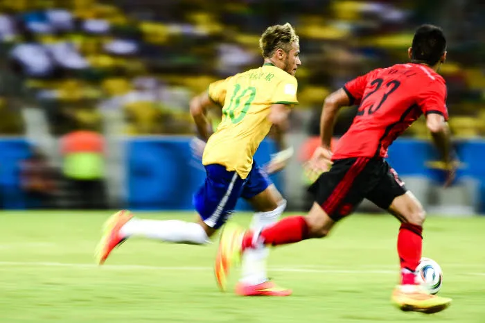 Júlio César : «<span style="font-size:50%">&nbsp;</span>Neymar est plus complet que Balotelli<span style="font-size:50%">&nbsp;</span>»