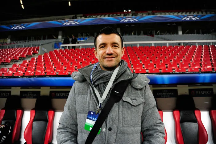 Garde ou Carrière pour remplacer Sagnol ?