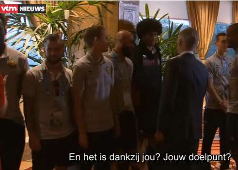 La reine belge félicite le mauvais buteur