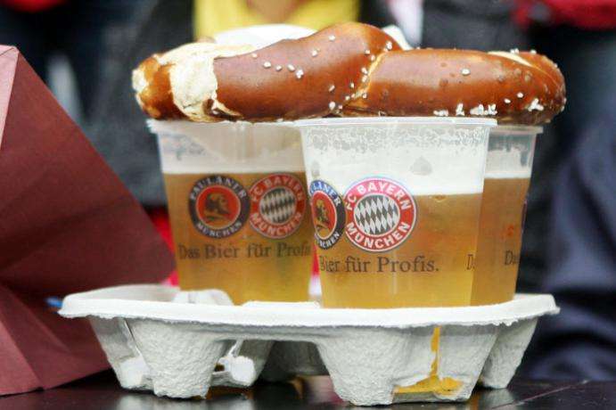 Pourquoi boit-on de la bière devant le foot ?