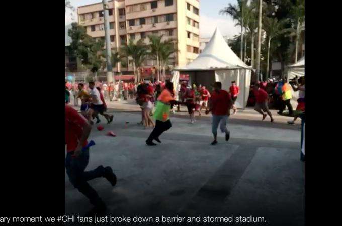 Vine : Des supporters chiliens envahissent le Maracanã
