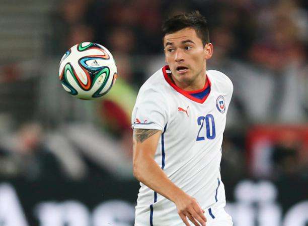 Vine : Aránguiz double la mise