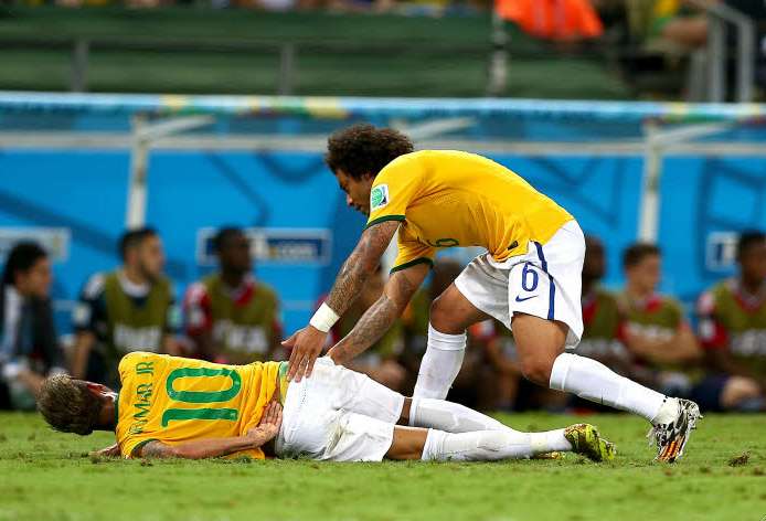 Le soutien de David Luiz et Pelé à Neymar
