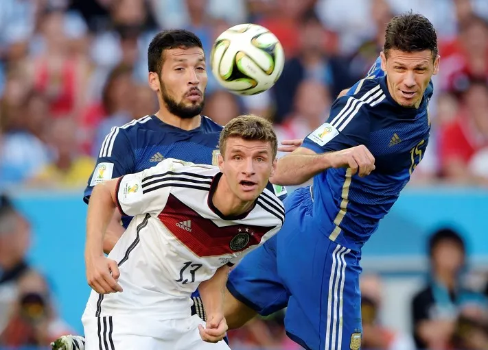 Thomas Müller s&rsquo;énerve contre un journaliste