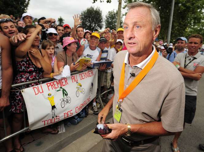 Cruyff pas convaincu par Suárez