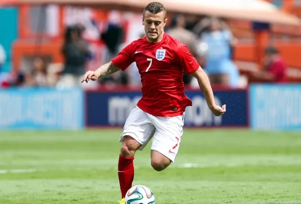 Wilshere doit arrêter la clope, selon Cole