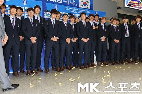 Photo : Les Coréens souillés par leurs fans