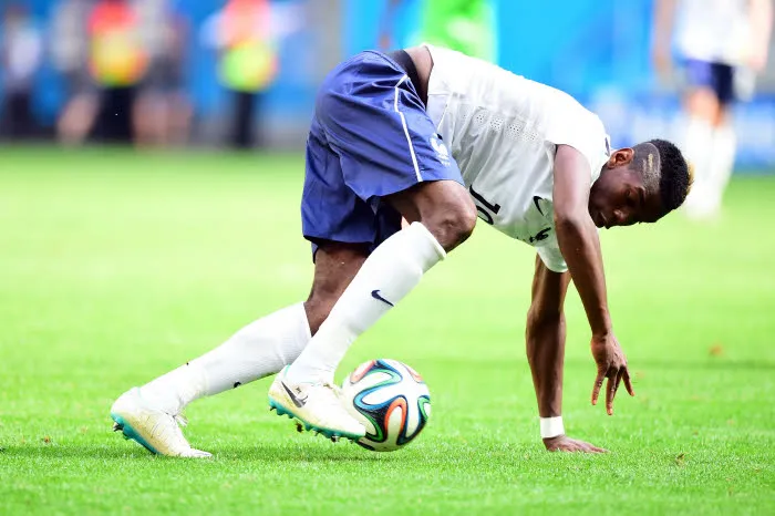 Benzema défend Pogba