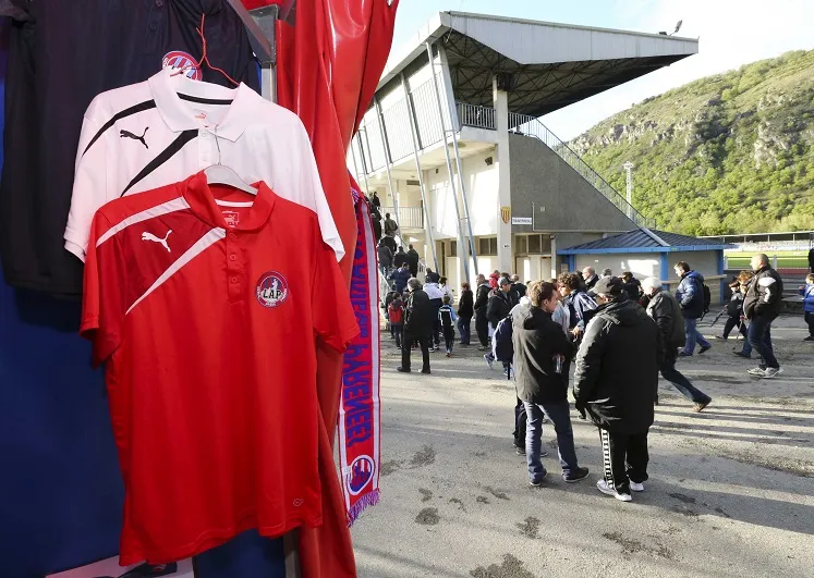 Luzenac privé de Ligue 2, Istres repêché