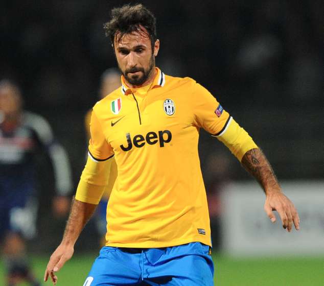 Vucinic et Pitroipa à Al-Jazira