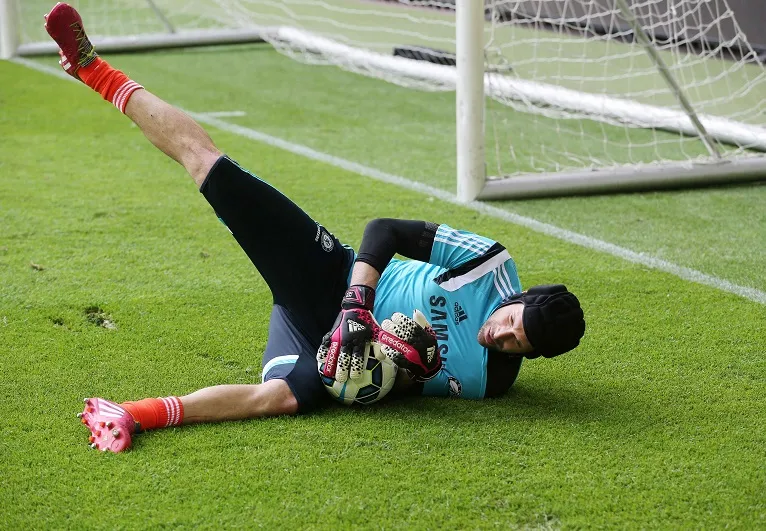 Courtois et Cech vont se battre pour le poste