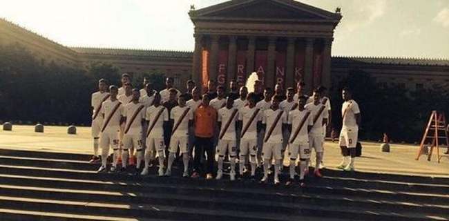Photo : Totti la joue comme Ashley Cole