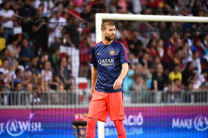 Piqué lâche des boules puantes dans l&rsquo;avion