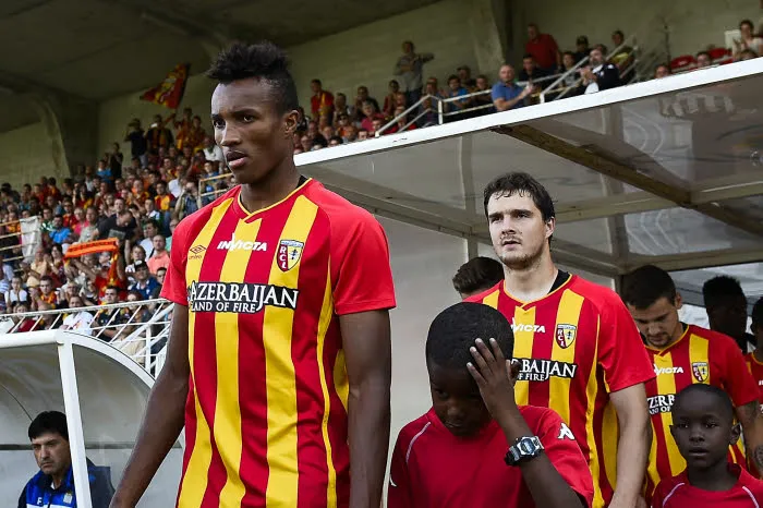 Lens forfait en cours de saison ?