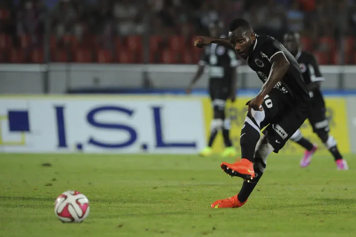 Caen : 5 hommes et un coup fin