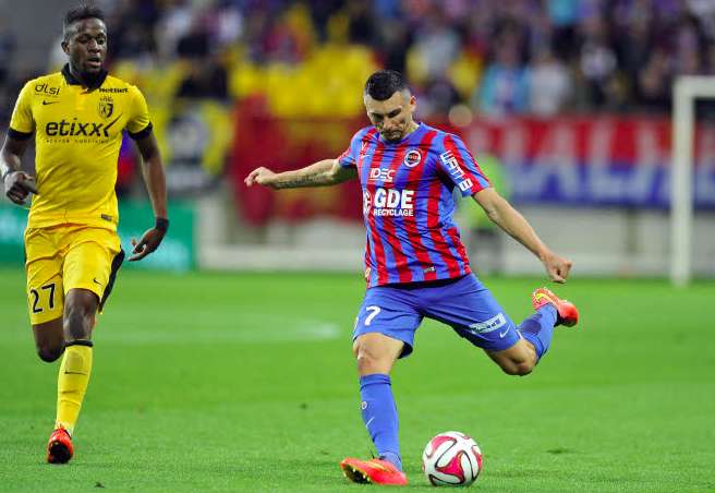 Caen l&rsquo;arbitre s&rsquo;en mêle, Lille en profite
