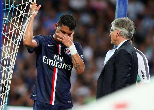 Thiago Silva réagit au coup de boule de Brandão