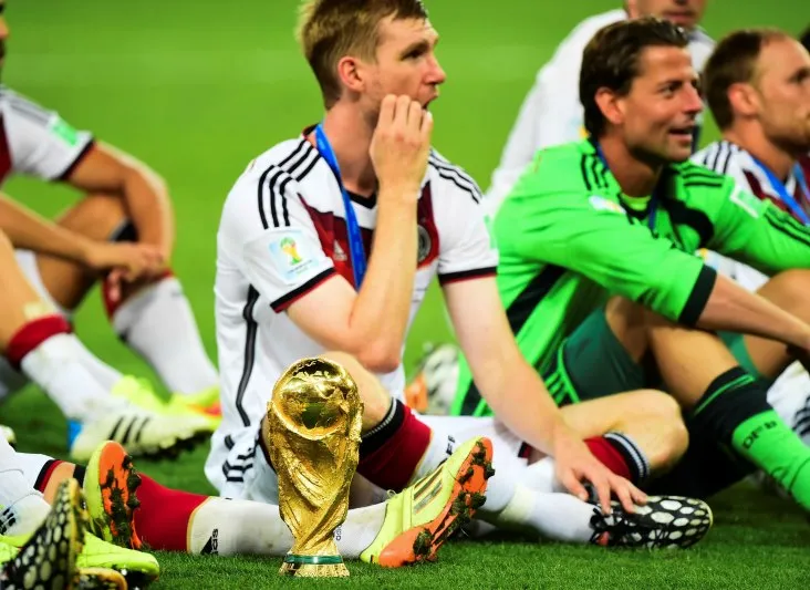 Le trophée endommagé par les Allemands