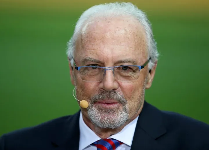 Beckenbauer ne comprend pas la retraite de Lahm