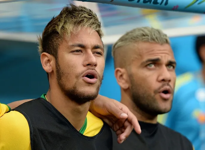 Dunga descend Neymar et Dani Alves