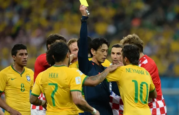 L&rsquo;arbitre de Brésil-Croatie n&rsquo;était pas rassuré