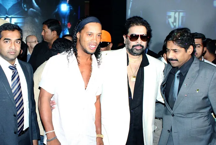 Mais où va donc signer Ronaldinho ?