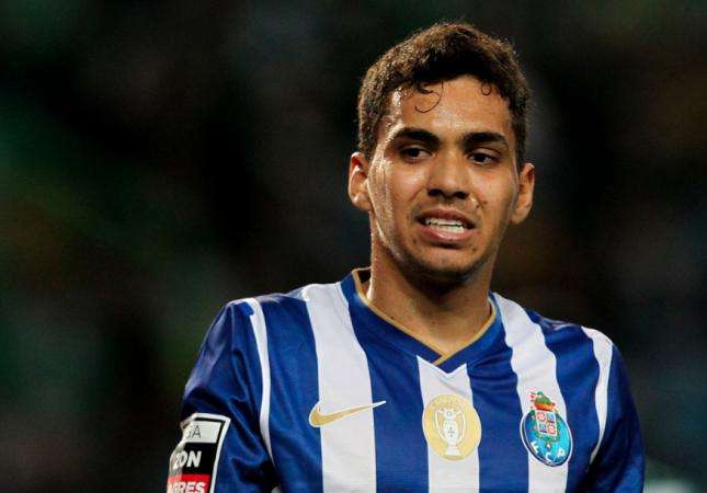 Un milieu de terrain arrive à Nice