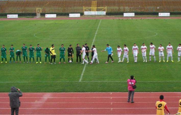 Un joueur chilien meurt sur le terrain