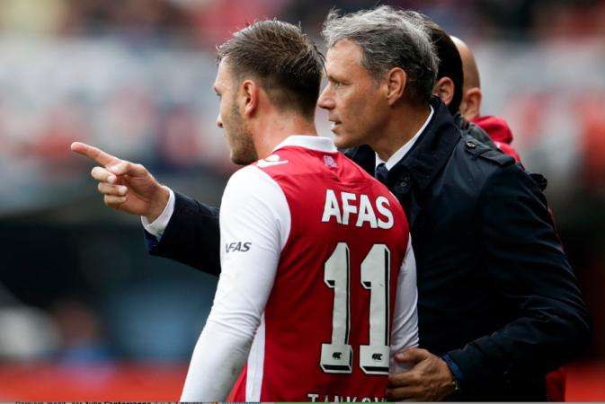Van Basten, dur dur d’être entraîneur !