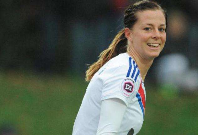 Lyon bat Metz 15-0  !