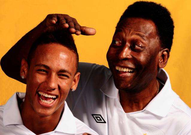 Pelé parle de Neymar