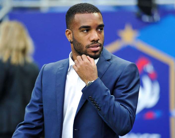 Lacazette prolonge à l&rsquo;OL