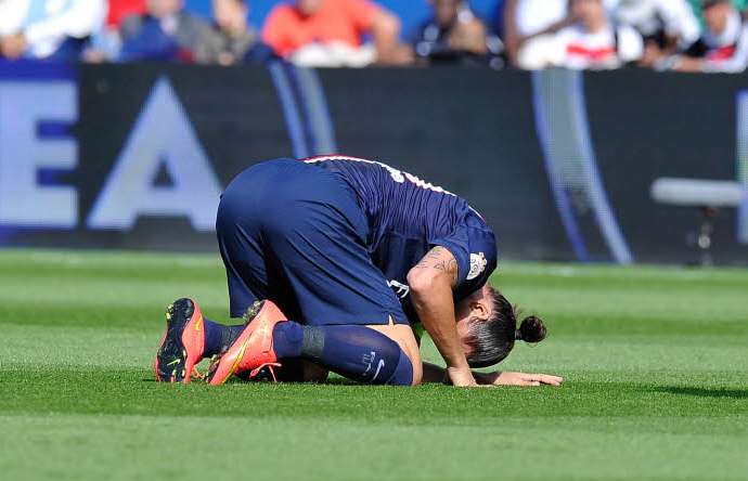 Ibra absent 4 semaines