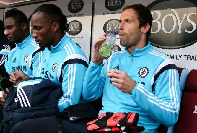 Monaco s&rsquo;intéresse à Cech