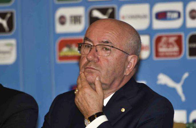 Tavecchio pas poursuivi par sa fédé