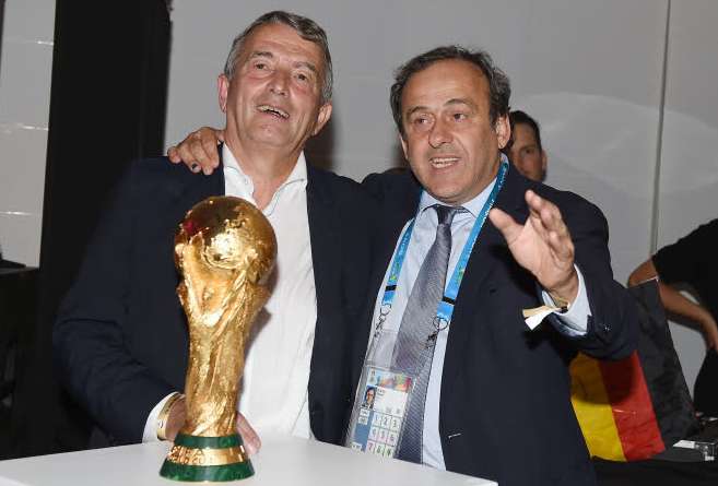 FIFA : Niersbach attend une explication