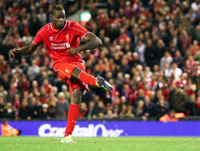 Balotelli et Suárez, pas comparables