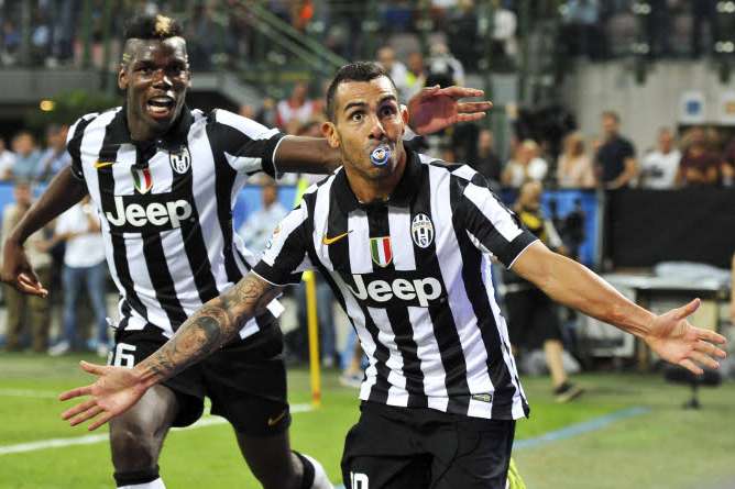 Carlos Tévez admire Francesco Totti