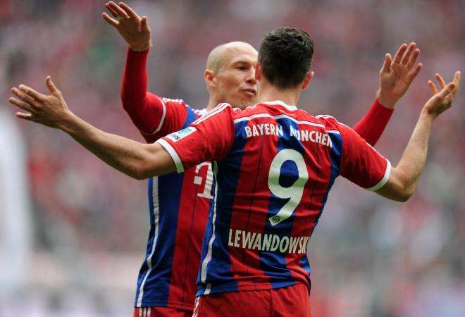 Le Bayern fête octobre, Dortmund rit jaune