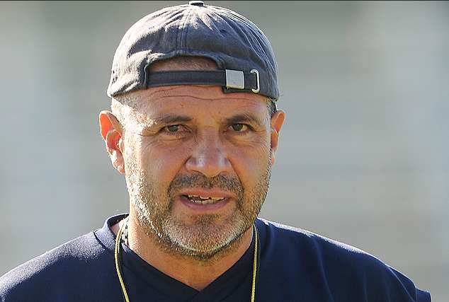 Entraîner à 10 000 bornes de son équipe