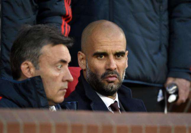 Guardiola raille Manchester United
