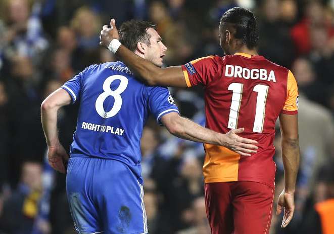 Drogba : «<span style="font-size:50%">&nbsp;</span> <i>Lampard appartient à Chelsea</i><span style="font-size:50%">&nbsp;</span>»