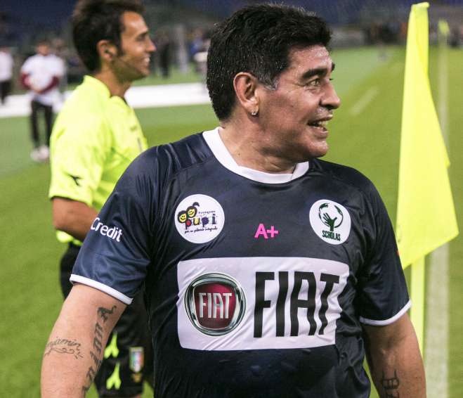 Maradona, la drogue et les défenseurs