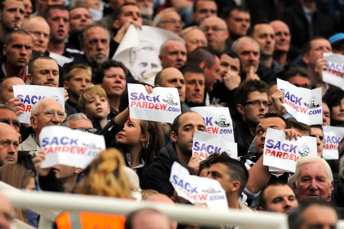 Ashley confirme le maintien de Pardew