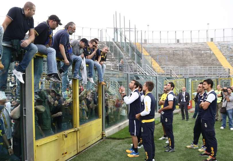 Les Parmesans confrontés à leur tifosi